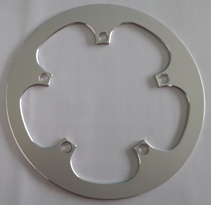 BX04 - Bashring Argento B.C.D. 135 mm copre corone fino a 53 denti