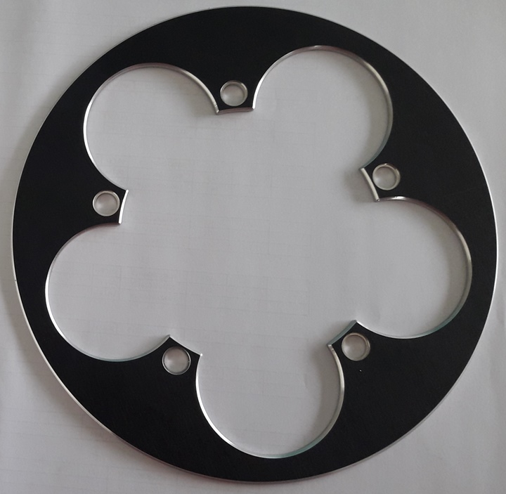 BX09 - Bashring Nero B.C.D. 130 mm copre fino a 53T